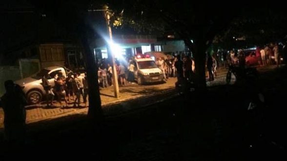 carro atropela na bahia