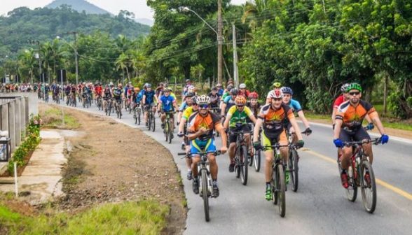 ciclistas e o vale dos bufalos
