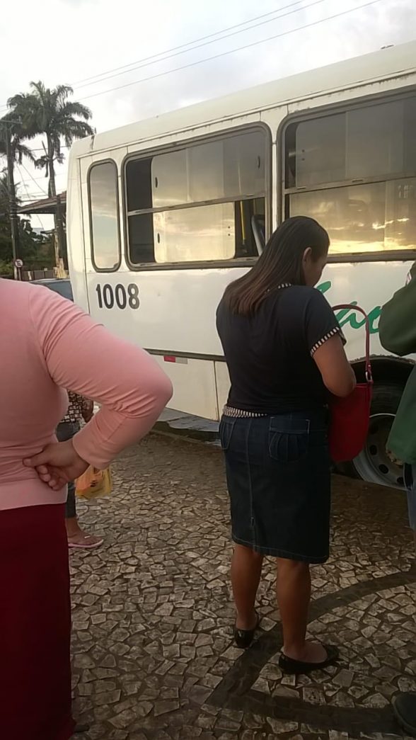 Ônibus quebrado do Sol e Mar