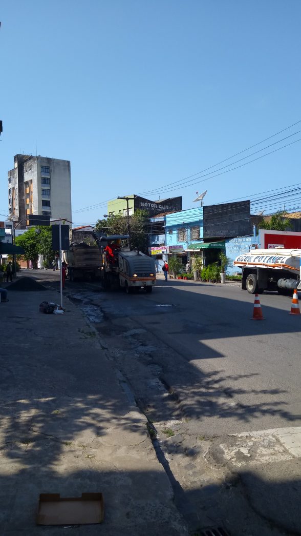 Recuperação asfáltica em Ilhéus