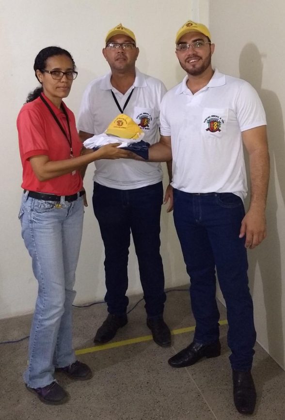 Agente de Endemias recebem fardamento