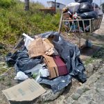 Lixo no loteamento Pérola do mar em ilheus