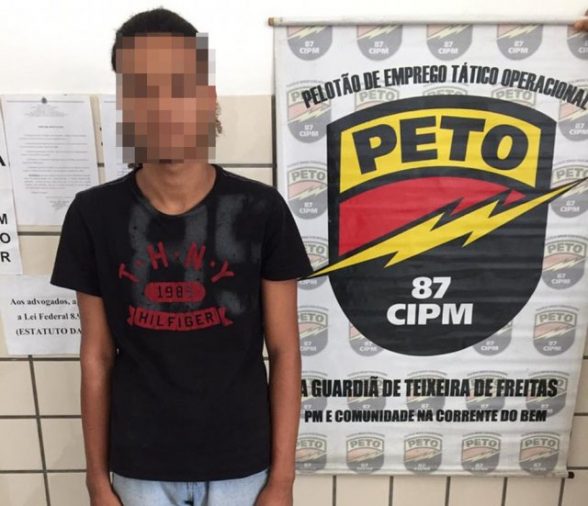 Jovem detido em Teixeira de Freitas