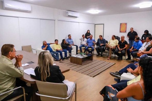 autpridades discutem porto de ilheus