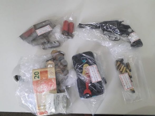 drogas e dinheiro em coaraci