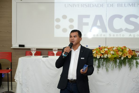 Professor Reinaldo Soares