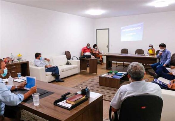 Gabinete de crise abertura de comércio em Ilhéus