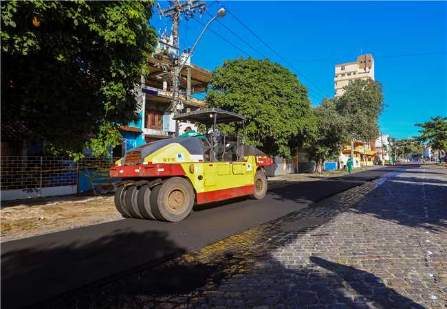 Avenida Vereador Narciso Paiva ilhéus asfalto