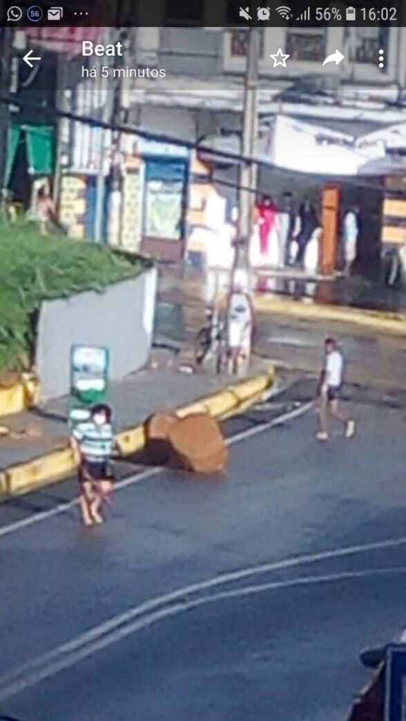 Pedras rolam no centro de Ilhéus