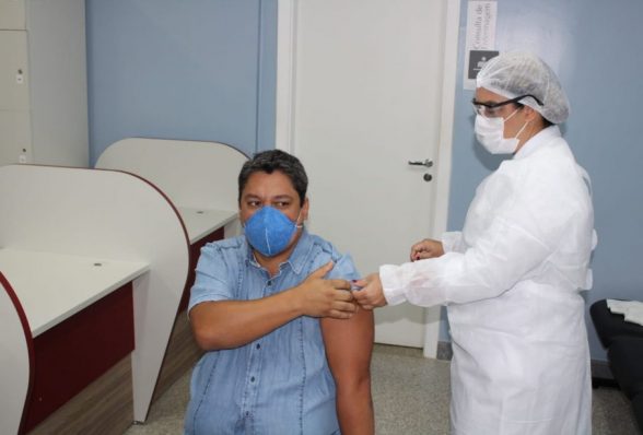 HRCC_Vacinação-1º-Dose-CoronaVac-4-905x613