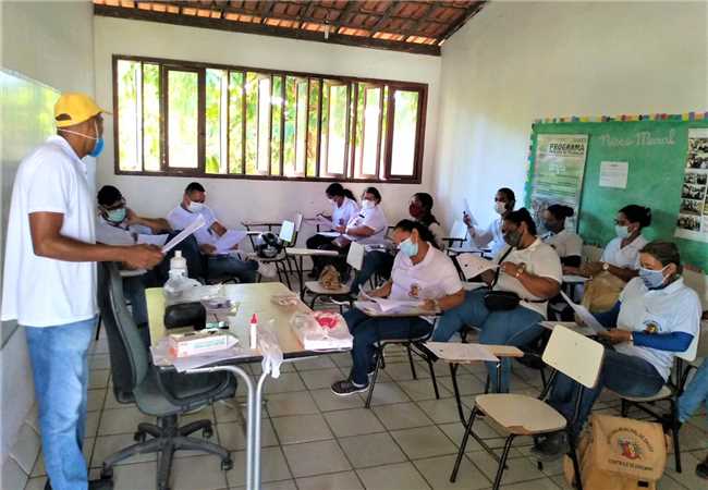 {Treinamento novo larvicida