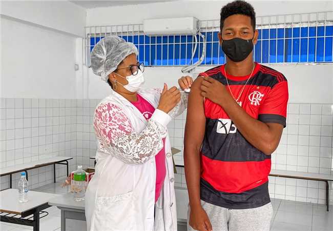 Vacina adolescentes