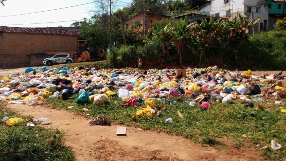 Lixo na vila Queiroz