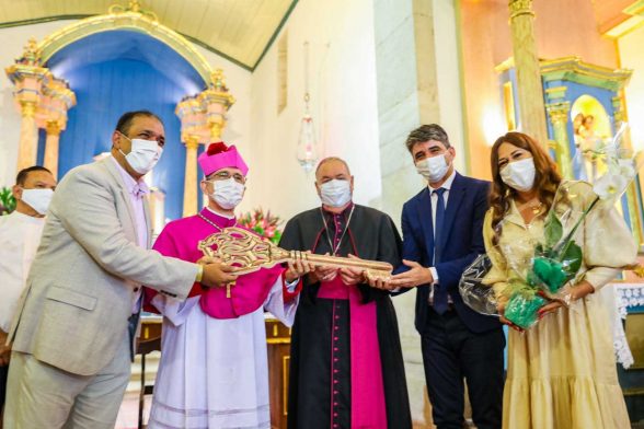 posse novo bispo ilhéus Dom Giovanni Crippa