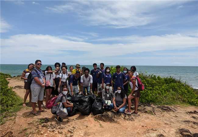 Limpeza praia Ilhéus