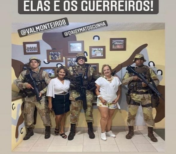 refens-com-os-policiais