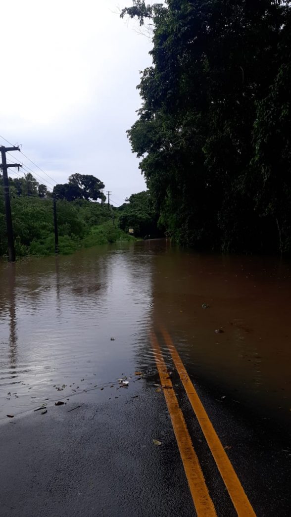 ITABUNA-AINDA-COM-PRESENÇA-DE-MUITA-ÁGUA-NA-PISTA