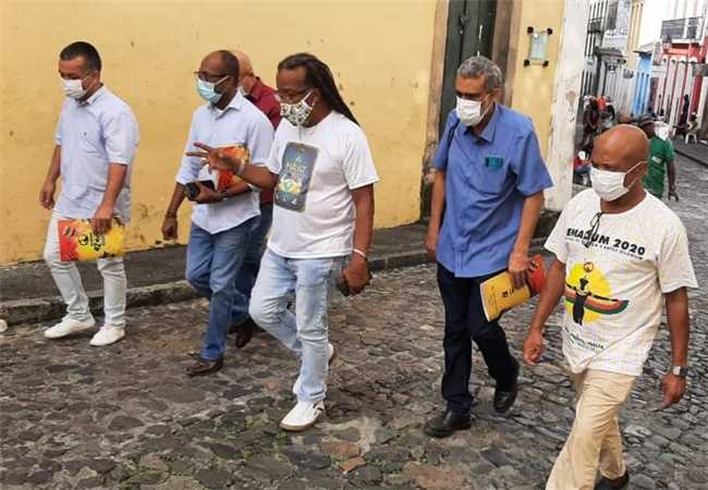 MAGELa Bebeto e Fábio Júnior com Olodum