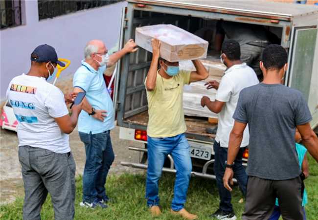 Mutirão salobrinho ajuda as vítimas das chuvas