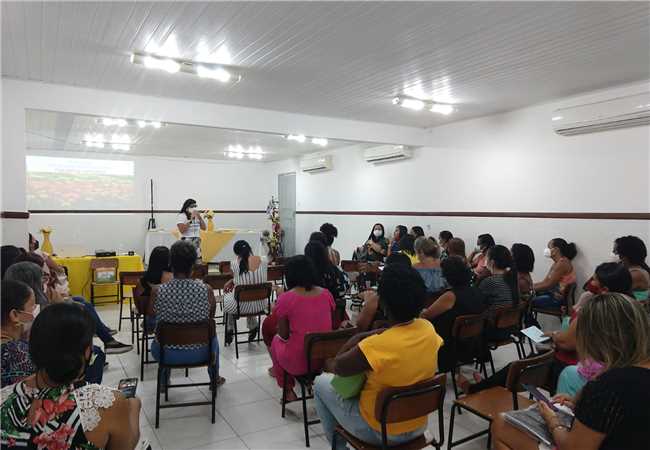 Seduc inicia formação continuada de professores da rede municipal de Ilhéu