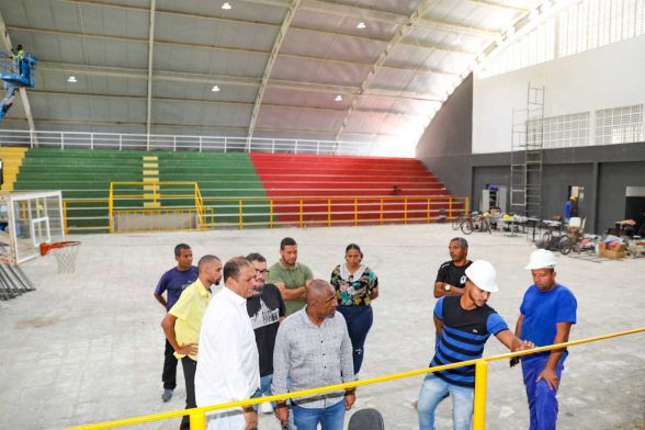 Prefeito Mario Alexandre, vereador gurita, Thiago raposo, ginásio de esportes