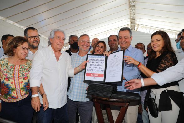 Mário Alexandre participa de encontro com governador Rui