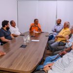 Reunião para discussão de redução de impostos em Ilhéus