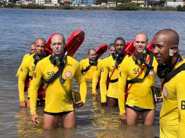 Curso de salvamento aquático bombeiros