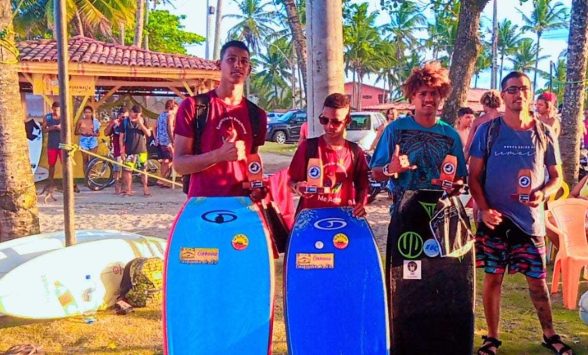 Camp surf