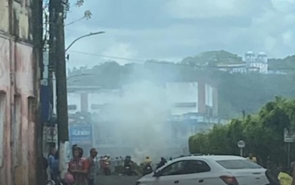 Manifestação pós ação da PM em Valença