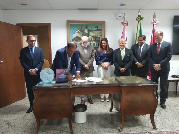 Presidente-do-PJBA-reune-se-com-representantes-municipais-de-Ilheus-para-tratar-da-construcao-de-um-Forum-na-Comarca