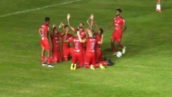 Barcelona-de-Ilheus-vence-Doce-Mel