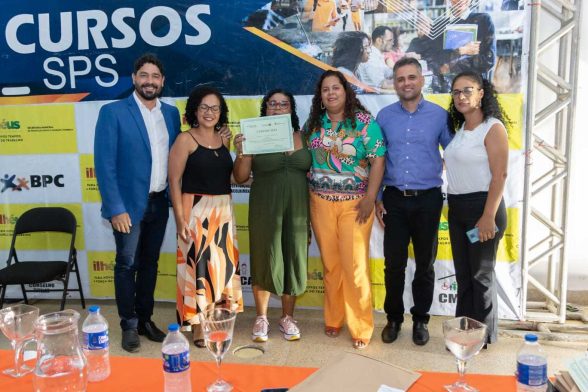 Prefeitura de Ilhéus e IFBA certificam alunos do curso de Microempreendedor Individual