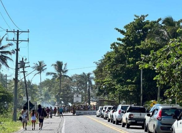 Manifestação índios contra PL Olivença