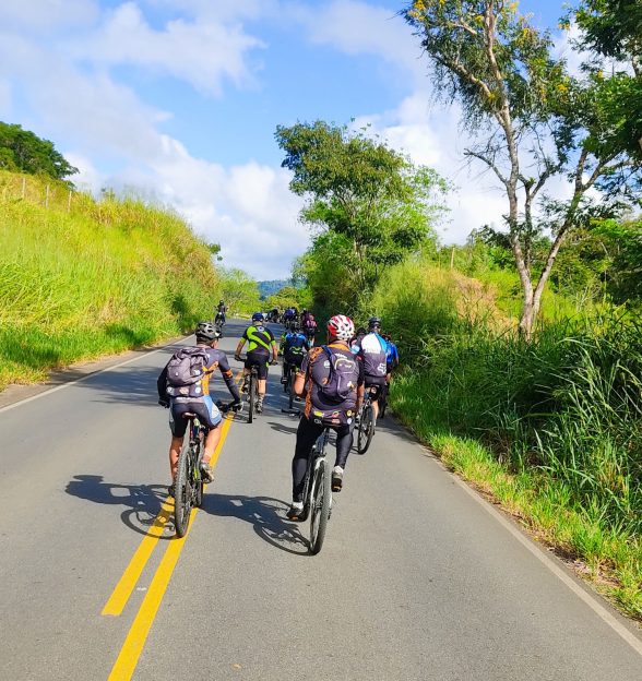 Brutões e Guerreiros do Pedal