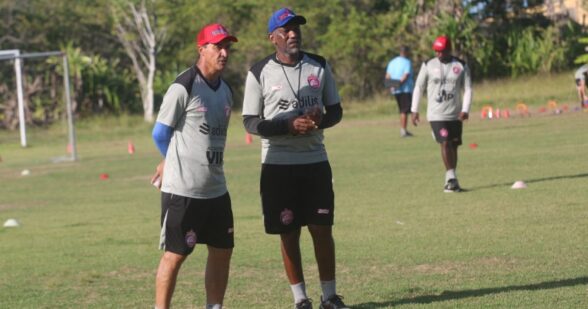 Betinho técnico do Barcelona de Ilhéus