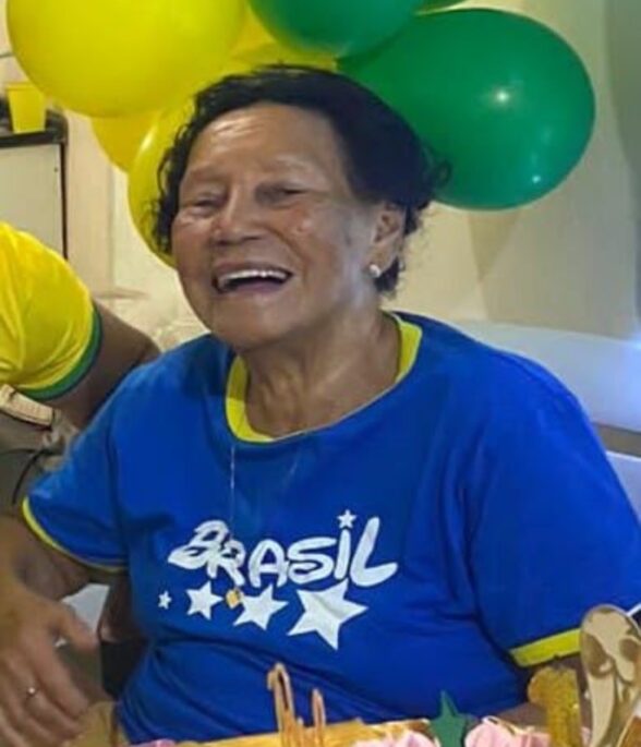 Edezilna mãe de tuka rapazoi