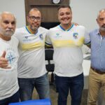 Nova direção no colo colo