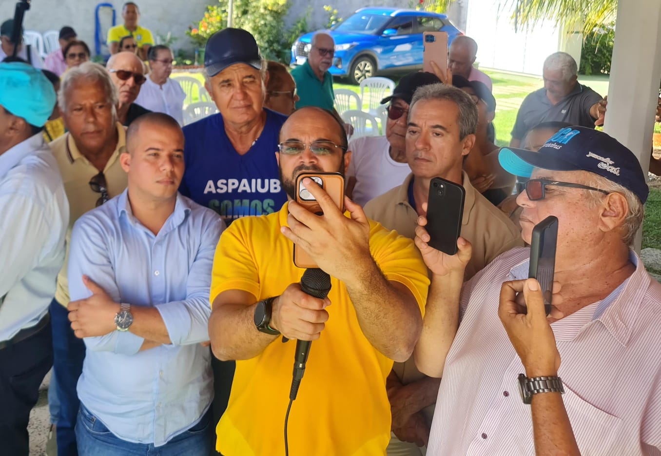 Thiago Martins e capitão Alden