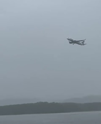MAU-TEMPO-DIFICULTA-POUSOS-NO-AEROPORTO-JORGE-AMADO-EM-ILHEUS