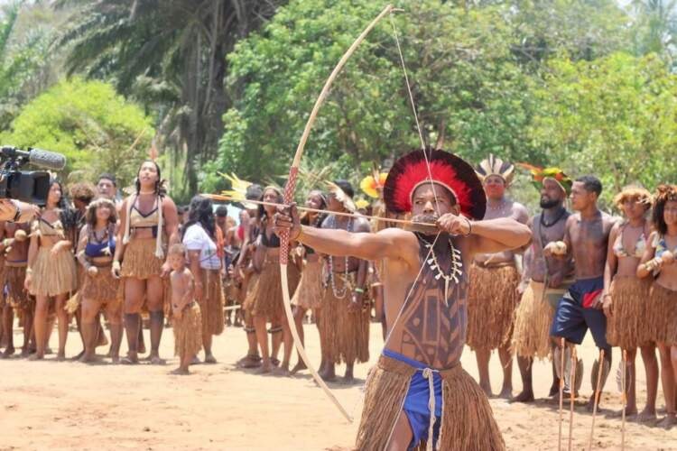 Índios indígenas