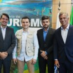 Pedro Tavares, Valderico Junior e Ministro do Turismo Celso