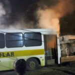 Ônibus DZSET pega fogo em sambaituba