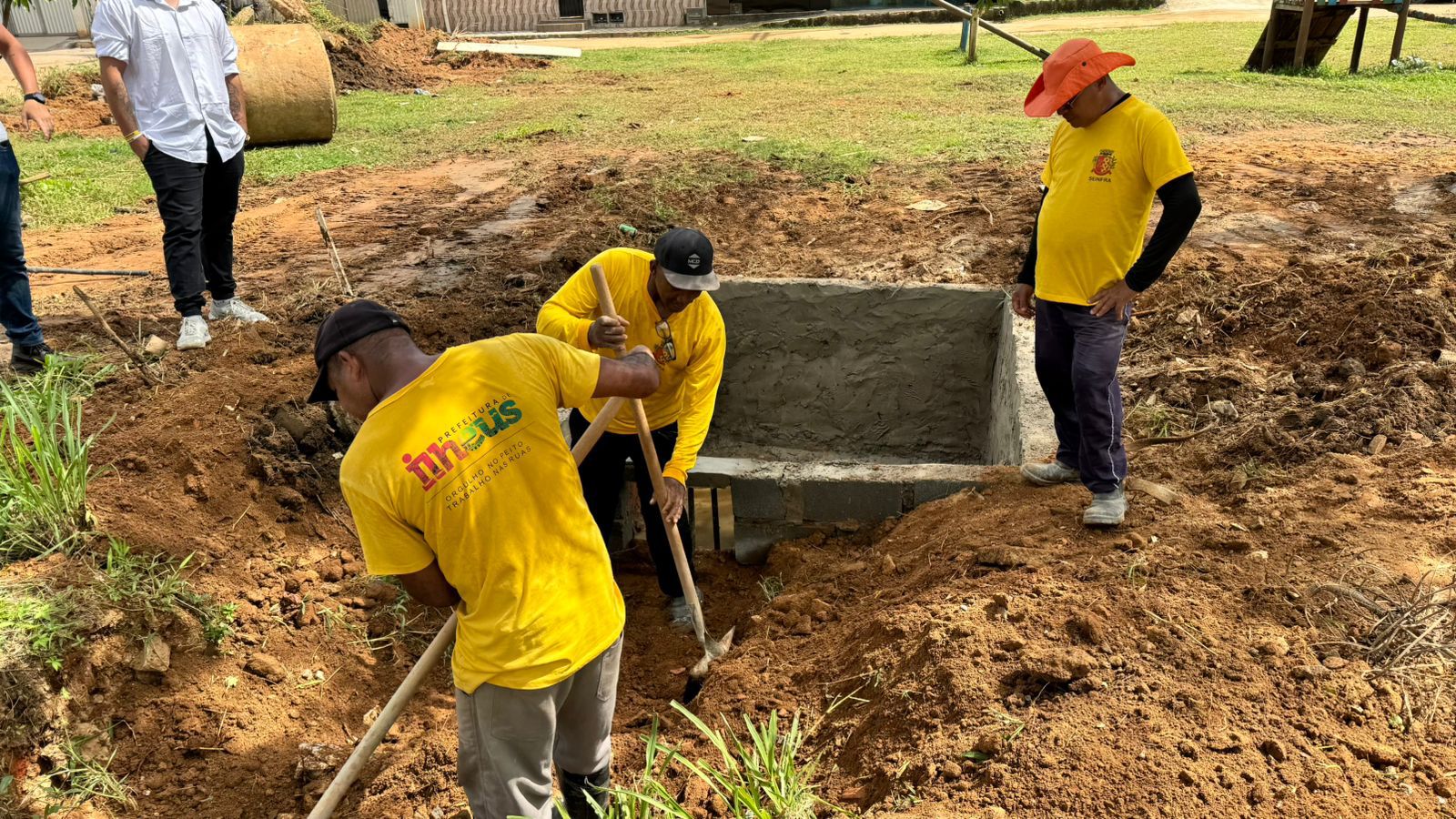 limpeza de caixa pluvial