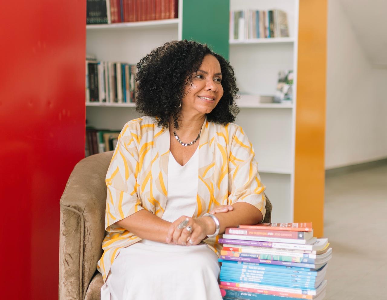 Professora Elisa Oliveira