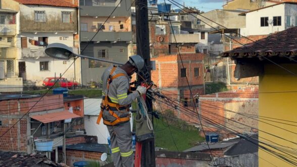 Instalação Led Rua Pedro Calmon