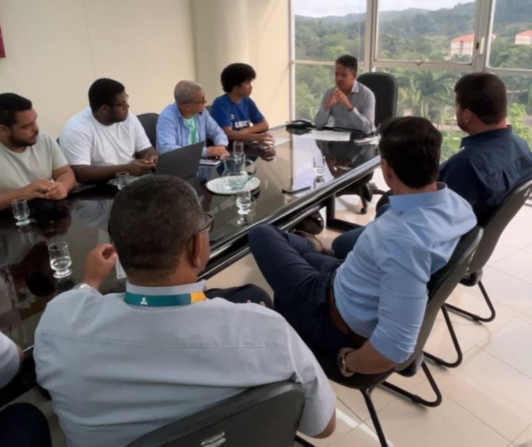 REUNIAO-ENTRE-DCE-UESC-E-ROTA-GARANTE-AVANCOS-NO-TRANSPORTE-UNIVERSITARIO-768x645