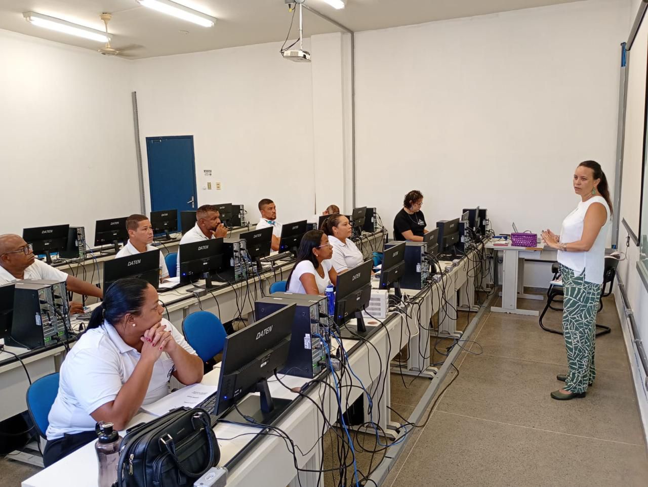 Curso vigilância em Saúde agentes de endemias